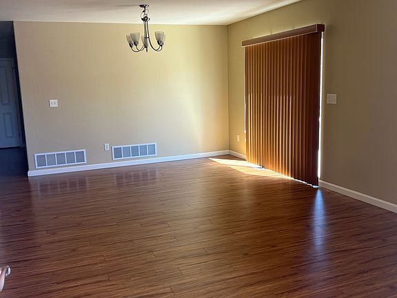 3rd image of 260 Barney St #B