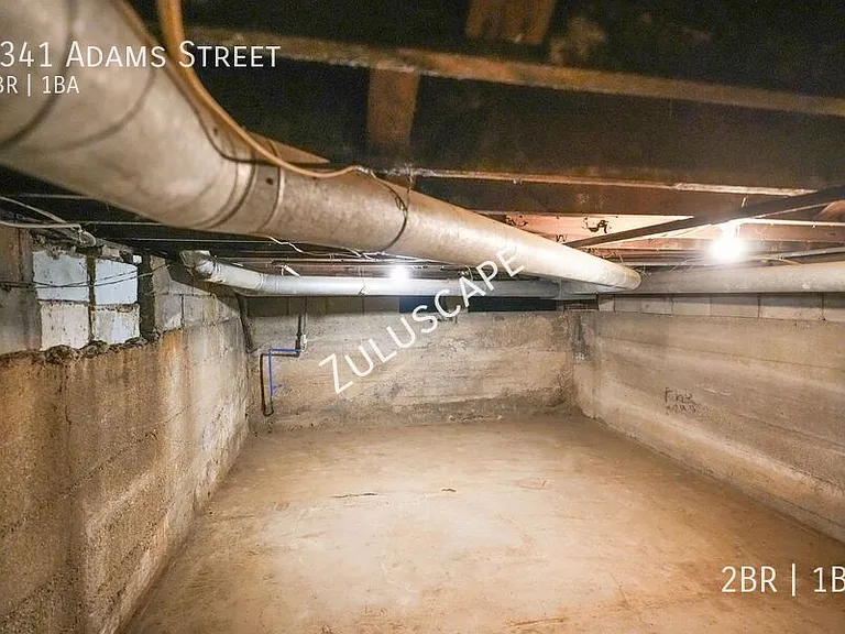2341 Adams St — Photo 14