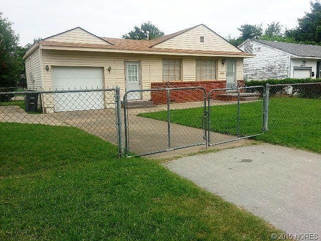 2nd image of 4913 N Garrison Pl