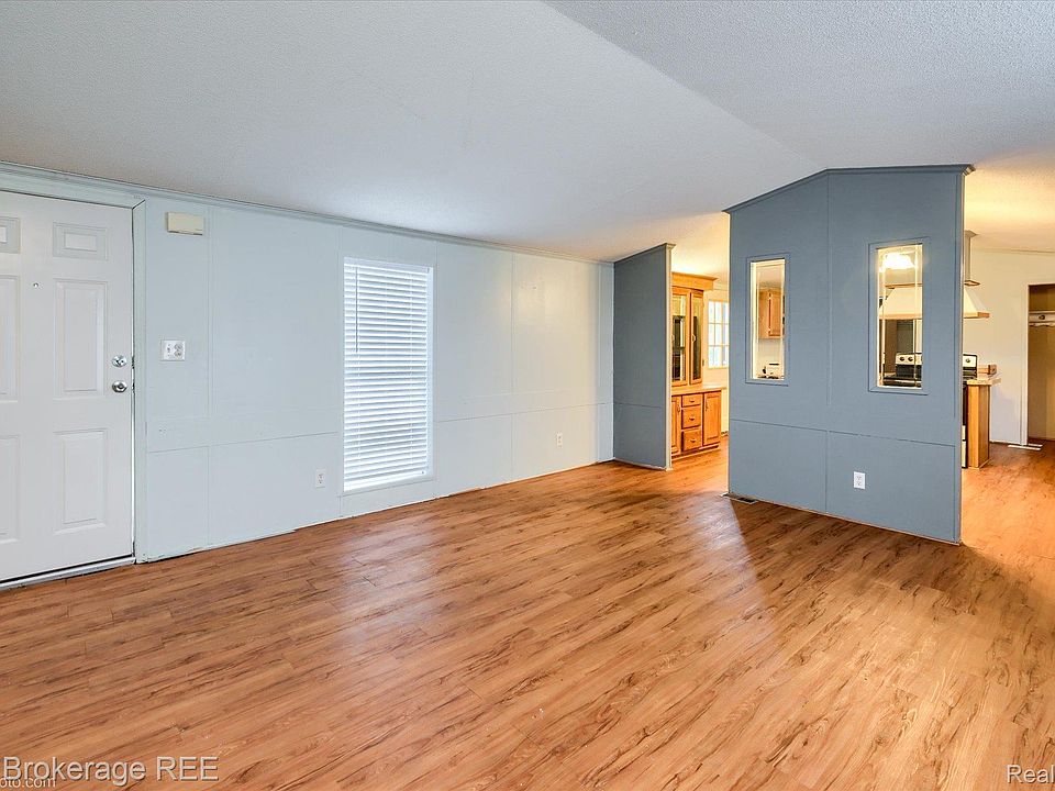 17101 Kropf Ave, photo 10