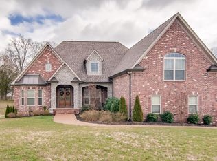207 Chesapeake Pt, LEBANON, TN 37087