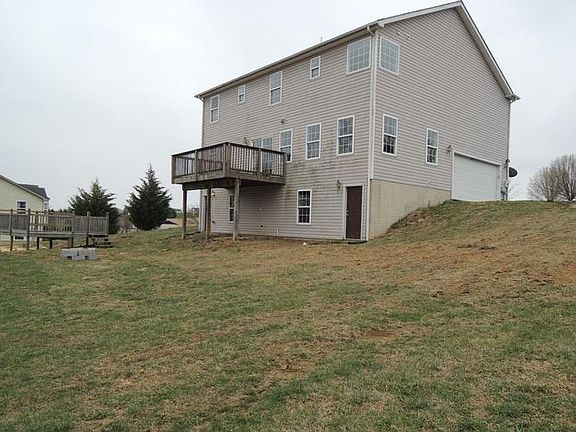 exterior rear/ left