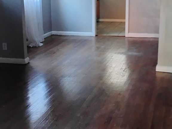 4th image of 16548 Coyle St