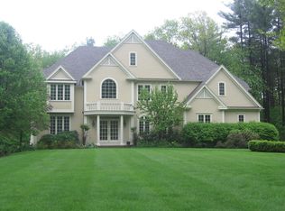 5 Whitman Ln, Hopkinton, MA 01748