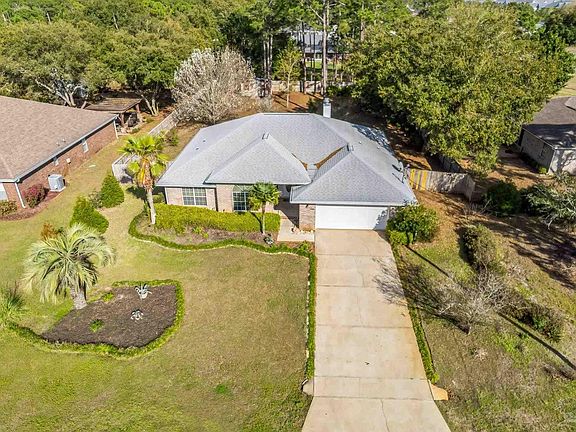 2nd image of 1882 Everglades Dr