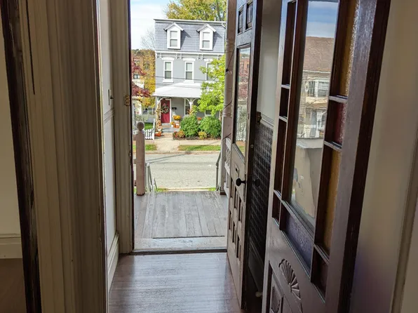 360 Washington Ave, Phoenixville, PA 19460