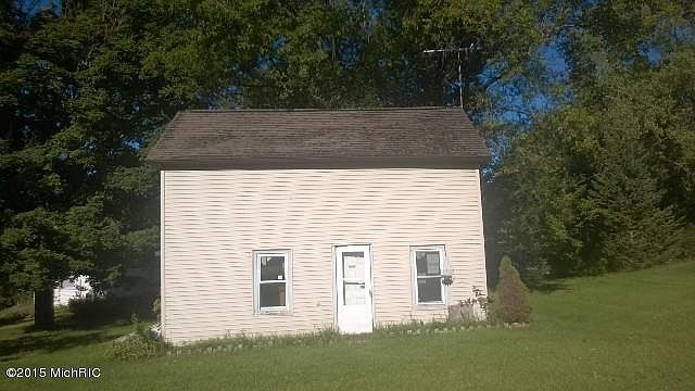 2nd image of 11 Millbrook Rd