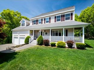 9 Foley Rd, Woburn, MA 01801