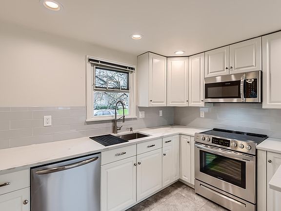 4th image of 5623 57th Ave NE