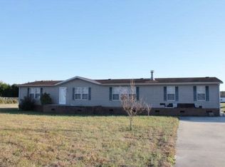 200 Roscoe Dr, Elizabeth City, NC 27909