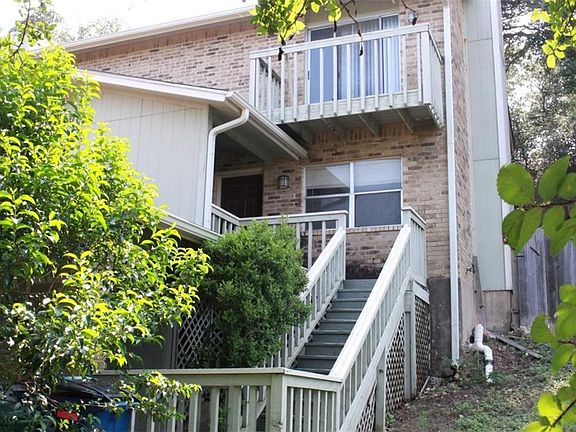 2nd image of 8106 Dunn St Unit B