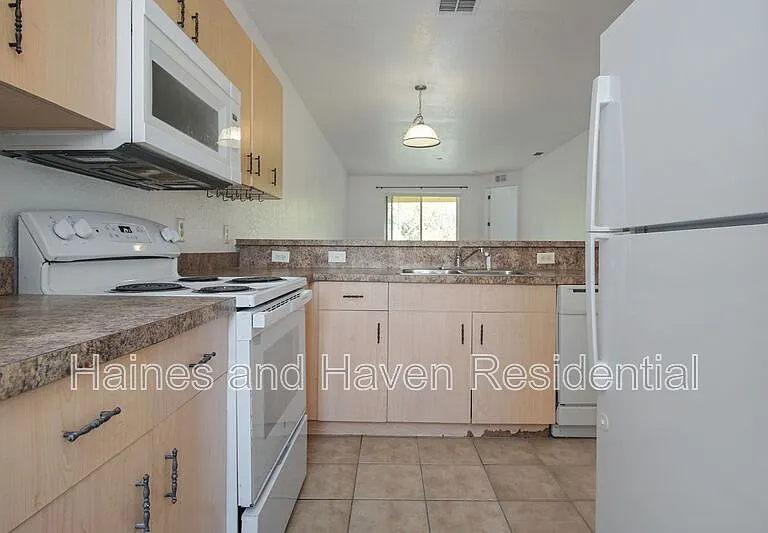 12201 Indian Creek Dr — Photo 10