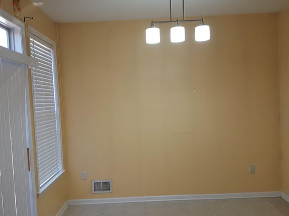 3rd image of 80 Tennyson Rd