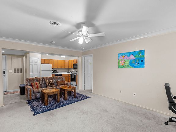 5th image of 2339 Kratky Rd APT A