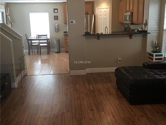3rd image of 8365 Golden Amber St