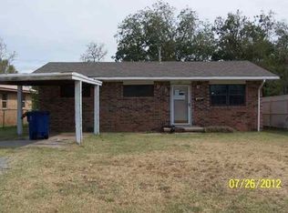 809 W Apache St, Marlow, OK 73055