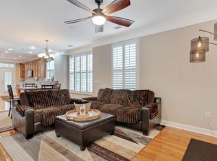 229 Lake View Dr, Pooler, GA 31322