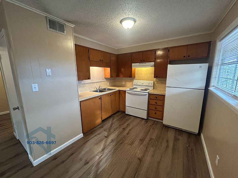 1st image of 303 King St #11529913