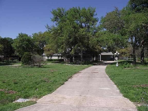 2nd image of 6164 Circle Oak Dr
