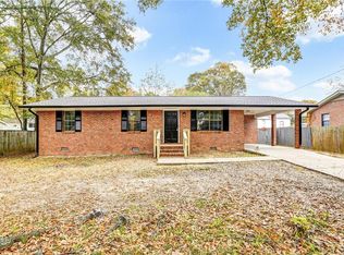 122 Capitol Ave, Winder, GA 30680