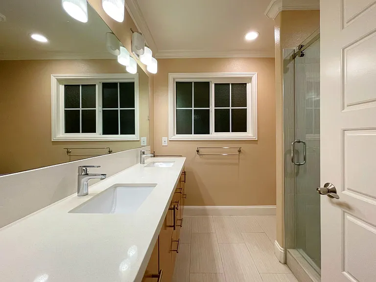 387 Alicia Way — Photo 16