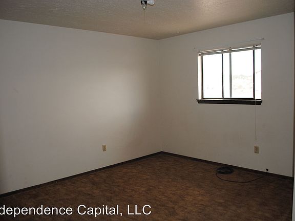 3rd image of 2808 La Habra St APT C