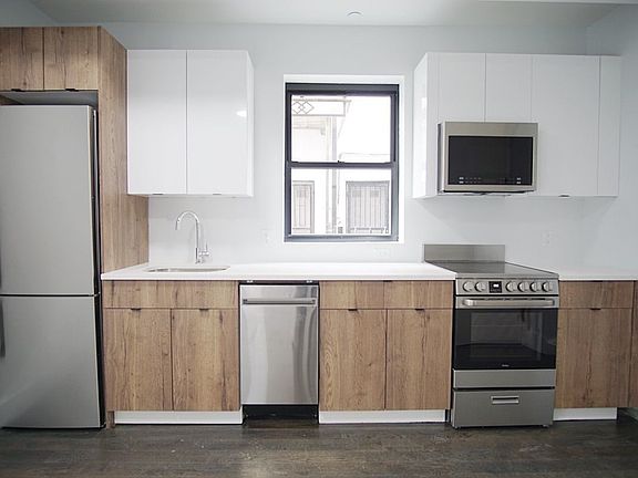 2nd image of 771 Lexington Ave #1
