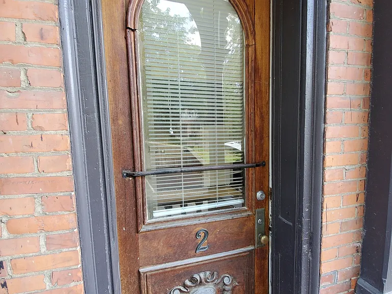 705 E Buffalo St — Photo 27