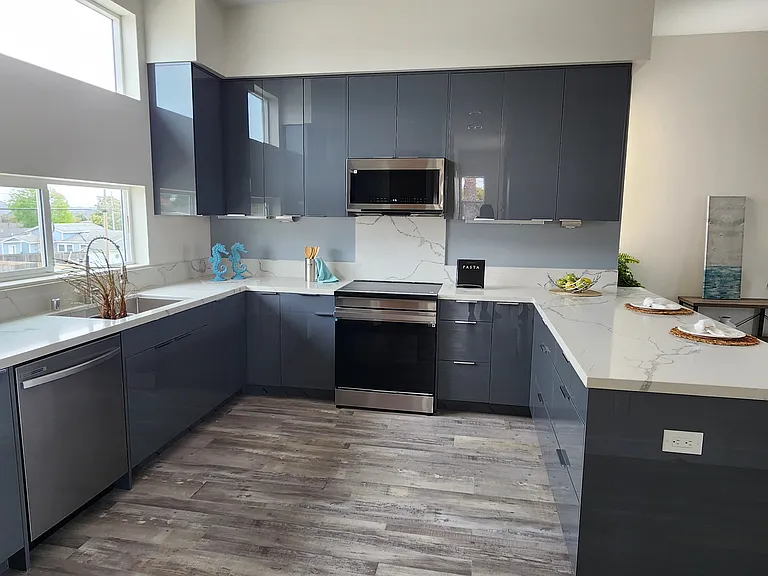 1296 Saratoga Ave — Photo 7