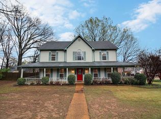300 Rutledge St, Collierville, TN 38017