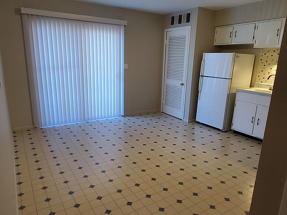 5th image of 45 Fourscore Dr APT C