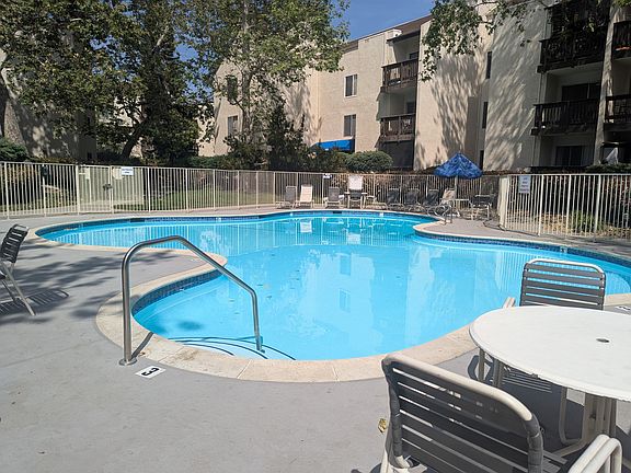 4th image of 5212 Summertime Ln