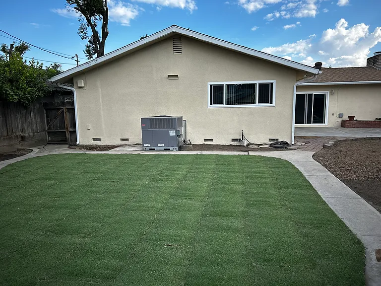 1046 W Princeton Ave — Photo 17