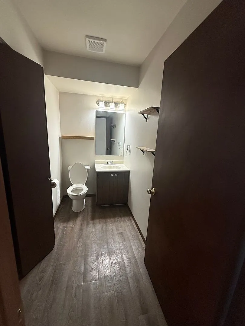 Beautiful Townhouse in Arnold! — Photo 4