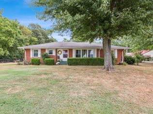571 Jackson Rd, Portland, TN 37148