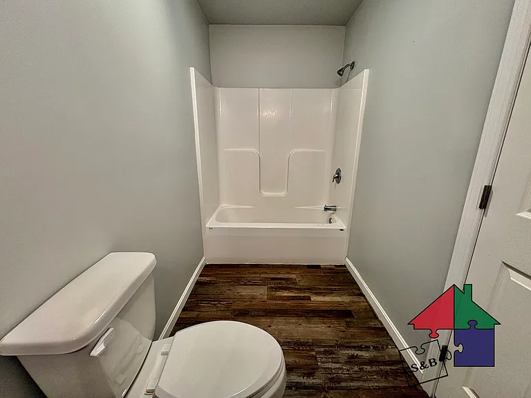 59 Cornelia Ct — Photo 17