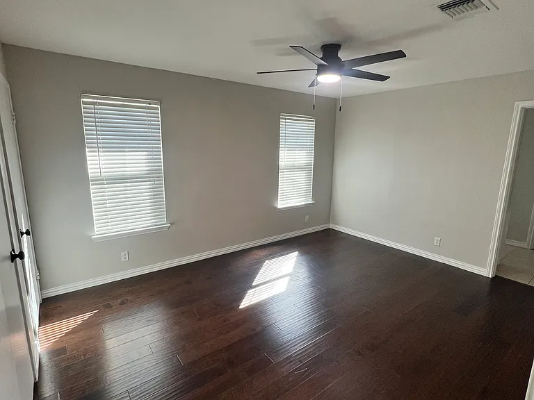 1205 Arden Dr — Photo 10