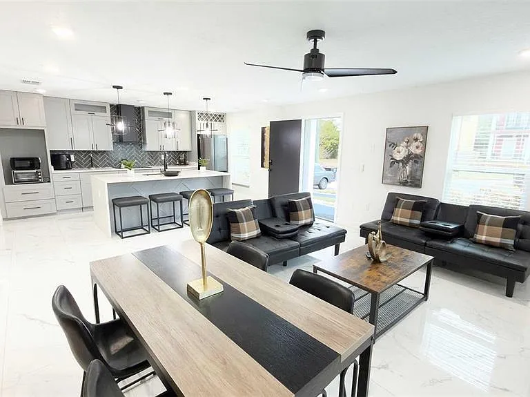 1414 E Harding St — Photo 4