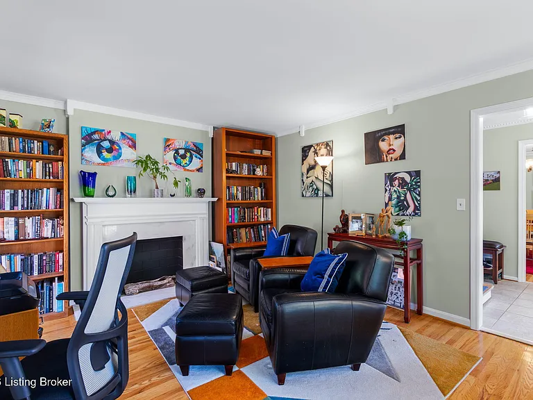 10807 Helmsdale Ln — Photo 11