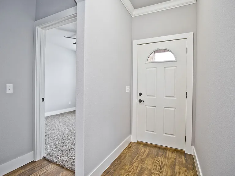 308 Alder St — Photo 16