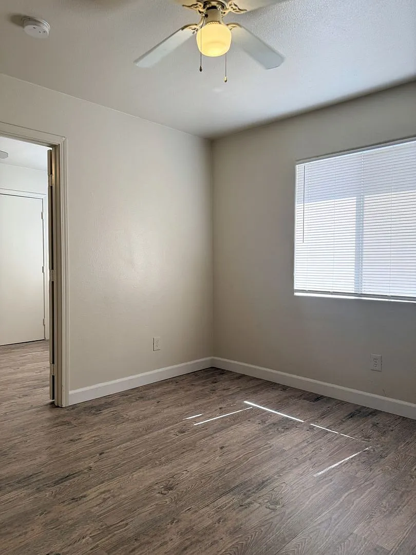 328w.13t — Photo 4