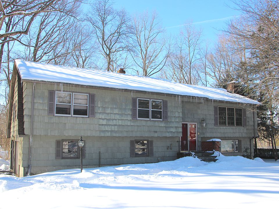 71 Colonial Drive