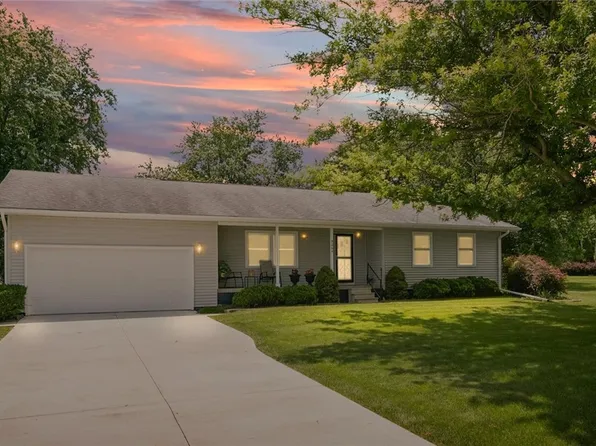 9264-2100 Northend Rd, Oakwood, IL 61858