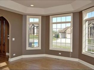 755 John Ct, Lake Zurich, IL 60047