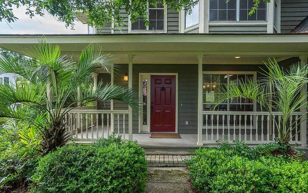 4 bed, 1934 sqft, $3,500 — Photo 2