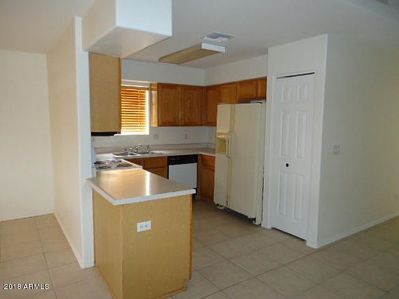 5th image of 1433 N Juniper Dr