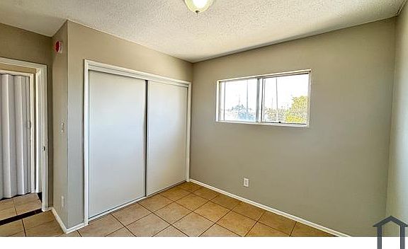 4th image of 3433 W 71st St