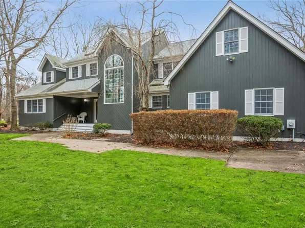 26 Hermitage Street, Wading River, NY 11792