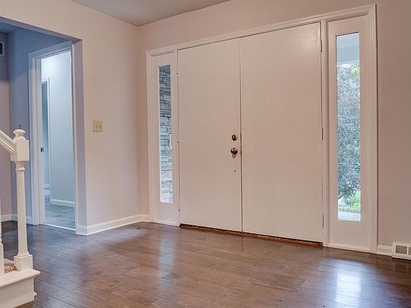 5th image of 7106 Hamilton Hills Dr