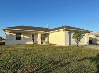2207 NE 15th Ln, Cape Coral, FL 33909